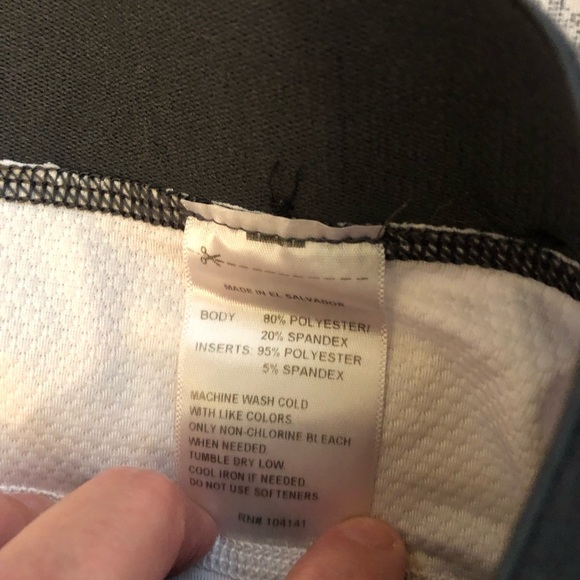 Boy’s Reebok base layer pants leggings size large. - Picture 5 of 7